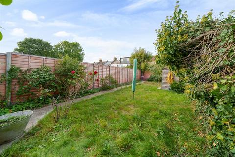 127 Braidwood Road, London, SE6 1QY