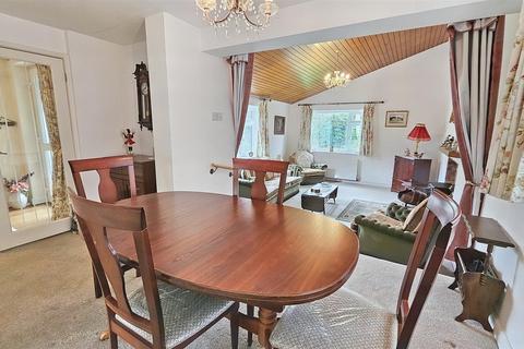 5 Barnfield Close, Great Glen, Leicester, LE8 9ET