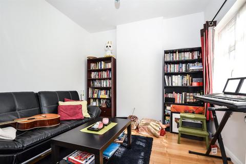 40 Green Lane, London, W7 2PB