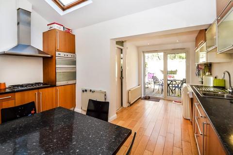 40 Green Lane, London, W7 2PB