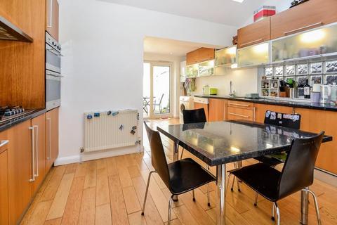 40 Green Lane, London, W7 2PB