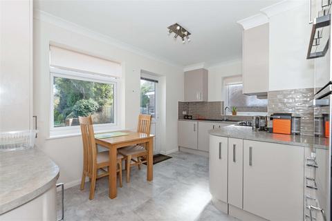 4 bedroom detached house for sale, Rogate Road, Worthing