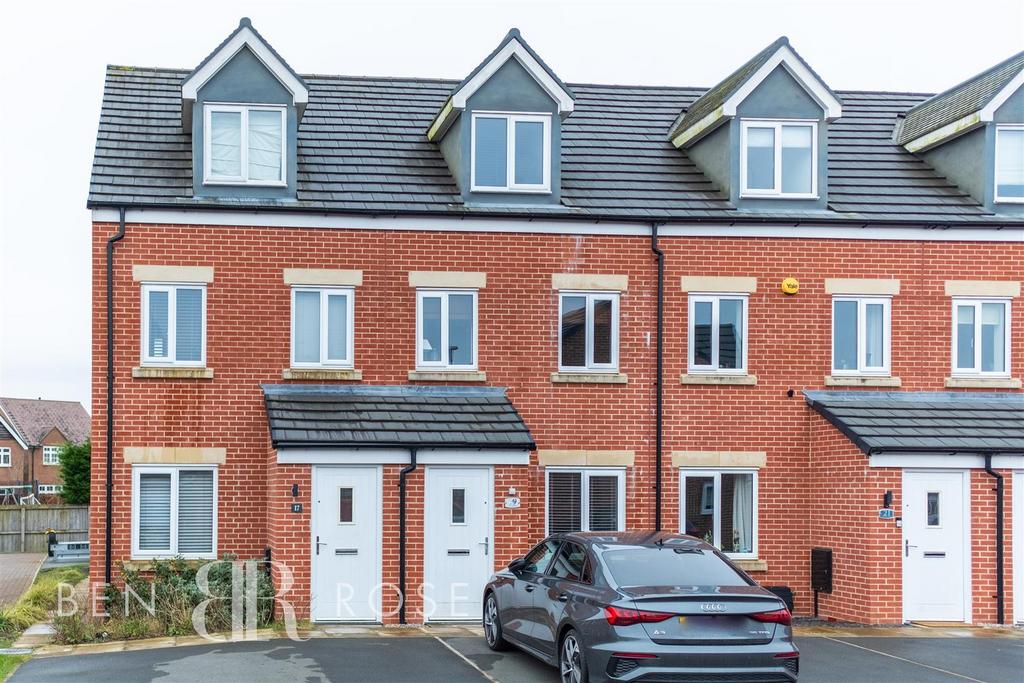Stirling Drive, Buckshaw Village... 3 bed terraced house for sale £