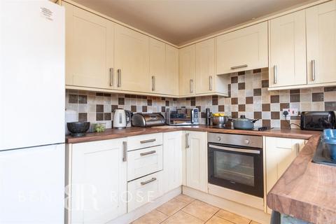 3 bedroom semi-detached house for sale - Clover Field, Clayton-Le-Woods, Chorley