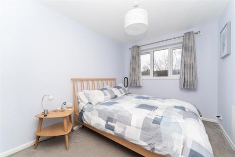 12 Cubitt Square, Southall, UB2 4UA