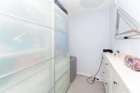 12 Cubitt Square, Southall, UB2 4UA