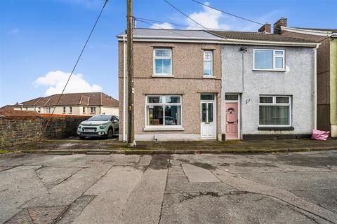 3 bedroom semi-detached house for sale - Richmond Road, Loughor, Swansea