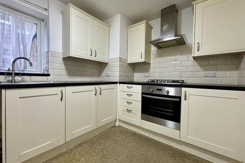 2 bedroom flat for sale, Ashtead Towers, Bexhill On Sea TN40