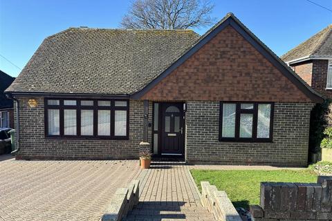 3 bedroom detached bungalow for sale, Broad View, Bexhill-On-Sea TN39