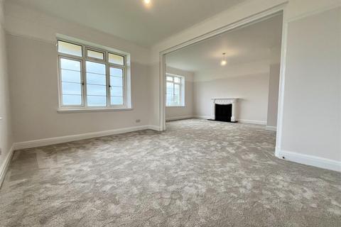 3 bedroom ground floor flat for sale, Bedford Avenue, Bexhill-On-Sea TN40