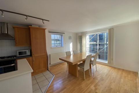 2 bedroom flat to rent, Armoury House, 7 Gunmakers Lane, London E3