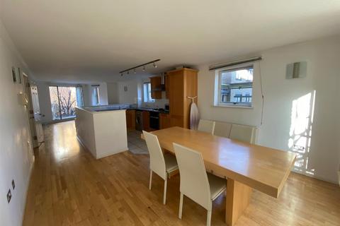2 bedroom flat to rent, Armoury House, 7 Gunmakers Lane, London E3