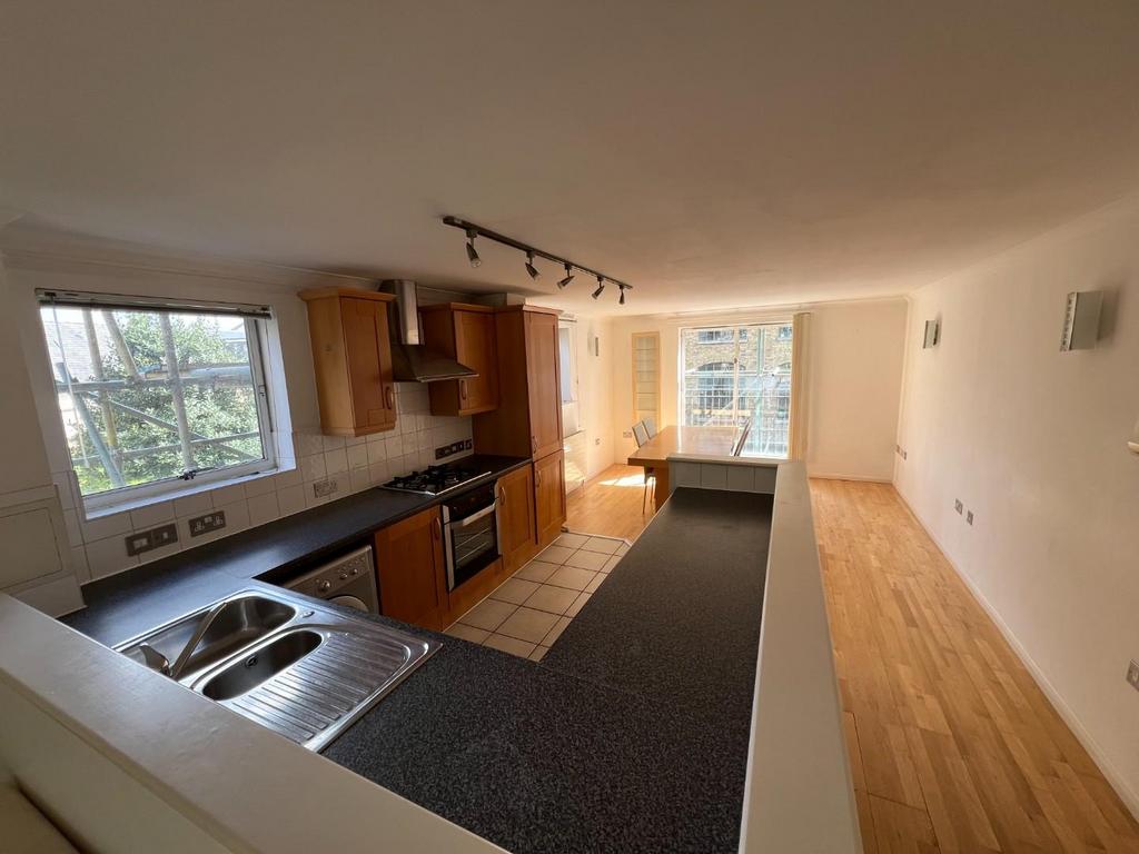 Kitchen area.jpeg
