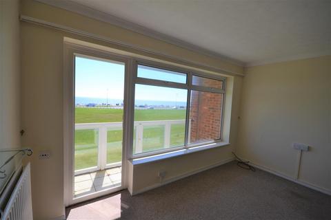 2 bedroom flat for sale, Tilford Court, Bexhill On Sea TN40