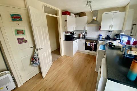 4 Dogridge, Purton, Swindon, SN5 4DL