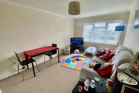 4 Dogridge, Purton, Swindon, SN5 4DL