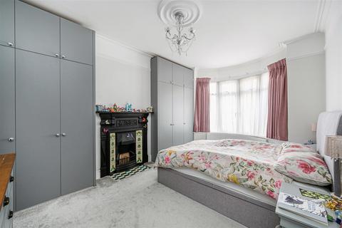 58 Julien Road, London, W5 4XA