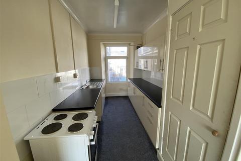 1 bedroom flat to rent - 64c Station Road, Burry Port