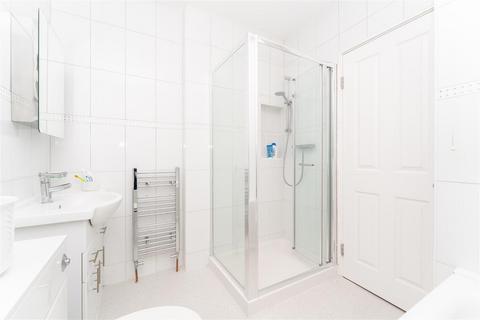 33 Niagara Avenue, London, W5 4UD