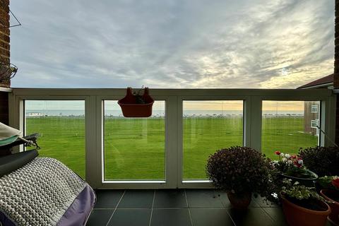 2 bedroom flat for sale, Sutton Place, Bexhill-On-Sea TN40