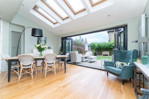 5 bedroom semi-detached house for sale, Carew Road, Ealing