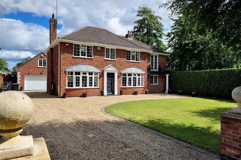 5 bedroom detached house for sale, Carlton Road, Manby LN11