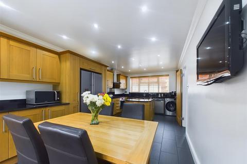 5 bedroom detached house for sale, Carlton Road, Manby LN11