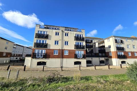 2 bedroom flat for sale, Macquarie Quay, Eastbourne BN23