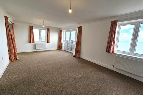 2 bedroom flat for sale, Macquarie Quay, Eastbourne BN23