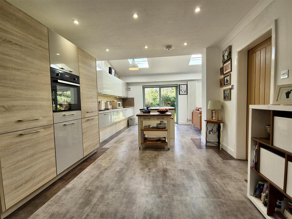 Open plan dining kitchen