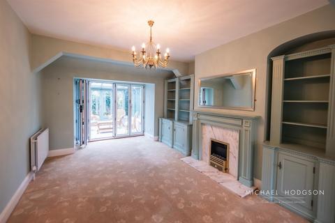 3 bedroom semi-detached house for sale, Hathaway Gardens, Barnes, Sunderland