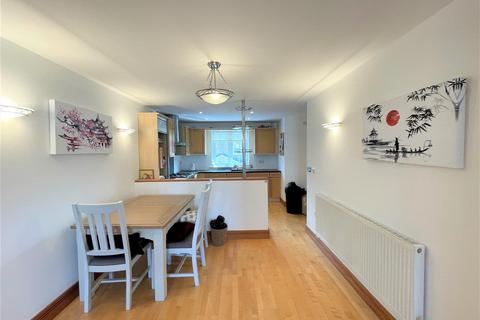 3 bedroom end of terrace house for sale, Silver Strand West, Eastbourne BN23
