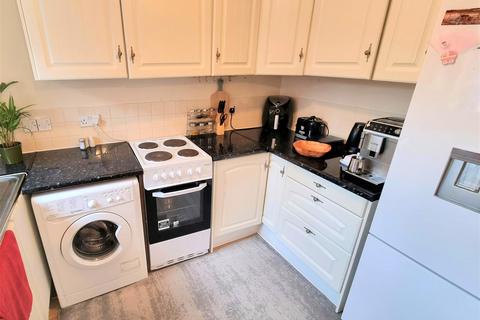 3 bedroom terraced house for sale, Springfield Road, Eastbourne BN22