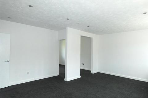 3 bedroom property to rent, Asgard Drive, Salford M5