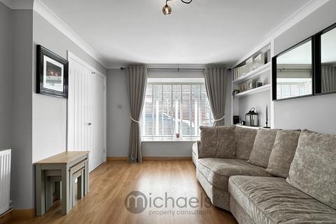 4 bedroom semi-detached house for sale, Newcastle Avenue, Colchester , Colchester, CO3