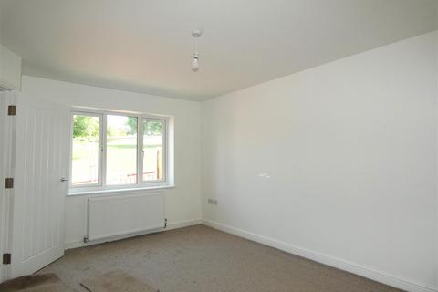 4 bedroom property for sale, Sholver Lane, Oldham OL1