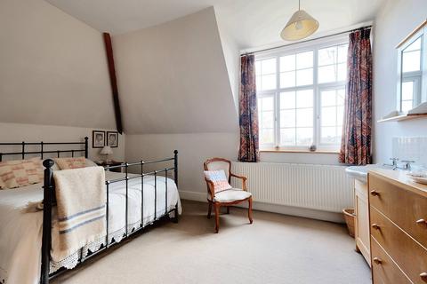 57 Roxwell Road, Chelmsford, CM1 2LY