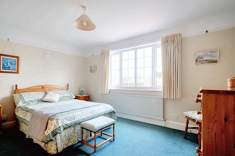 57 Roxwell Road, Chelmsford, CM1 2LY