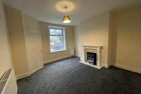 2 bedroom terraced house to rent, North Street, Colne