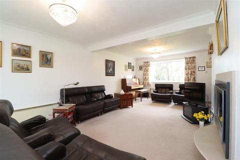 4 bedroom detached house for sale - Manor Close, Low Worsall, Yarm TS15 9QE