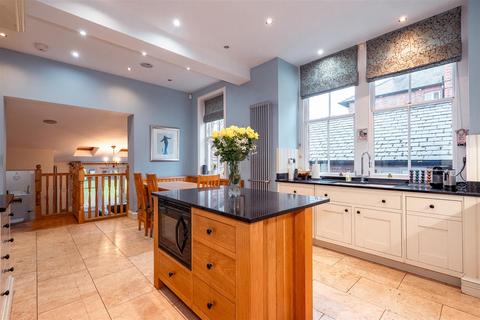 5 bedroom semi-detached house for sale - Moss Lane, Timperley, Altrincham