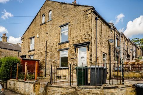 2 bedroom end of terrace house for sale, George Street, Bradford BD13