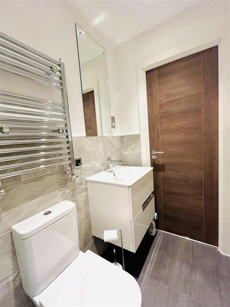 Bed 1 En Suite