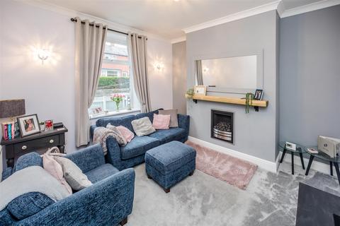 2 bedroom end of terrace house for sale - Whitegate Road, Halifax HX3