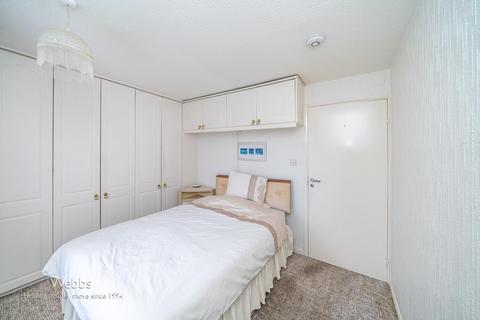 2 bedroom bungalow for sale - Remington Drive, Cannock WS11