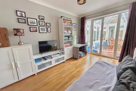 19 Bosnoweth, Probus, Truro, TR2 4HE
