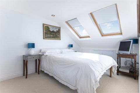 5 bedroom terraced house to rent, Second Avenue, Mortlake, SW14