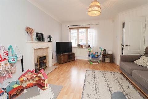 244 Abbots Way, North Shields, NE29 8LR