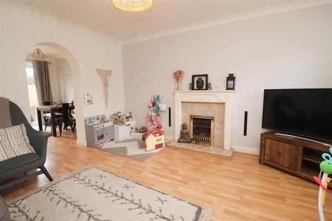 244 Abbots Way, North Shields, NE29 8LR
