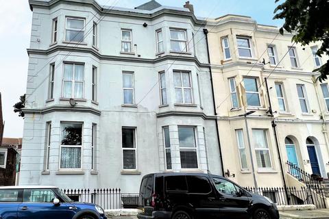 2 bedroom property for sale, Blomfield Road, St. Leonards-On-Sea TN37